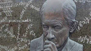 Барельеф на памятнике лучше любых гравировок и фотокерамики